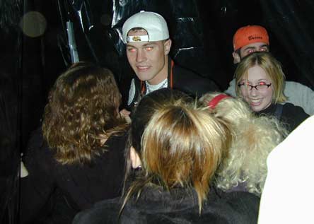26oct2001_9565